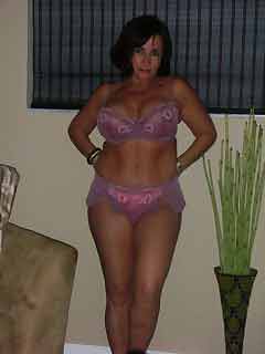 romantic female looking for guy in Daleville, Mississippi
